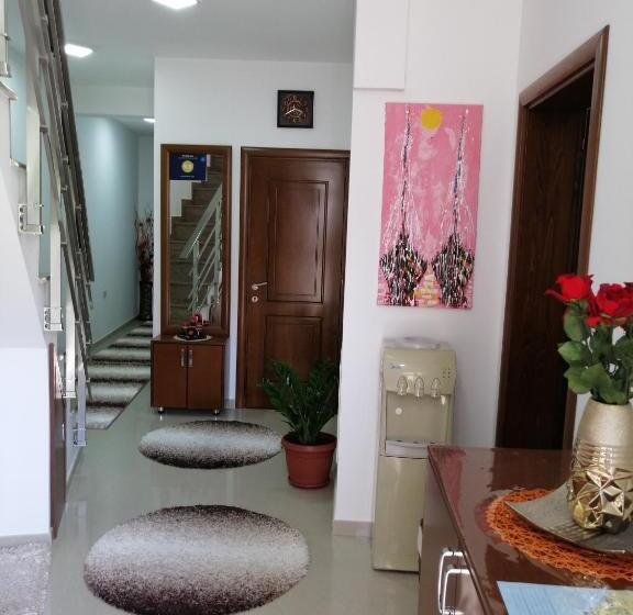 اتاق استاندارد چهار تخته با چشم‌انداز دریا, Apartments Gazi