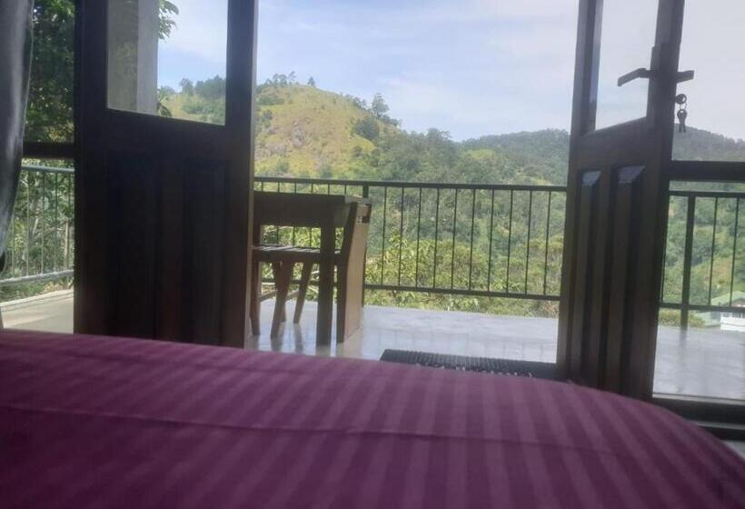 Номер Стандарт Вид на Горы, Raveena Guest House