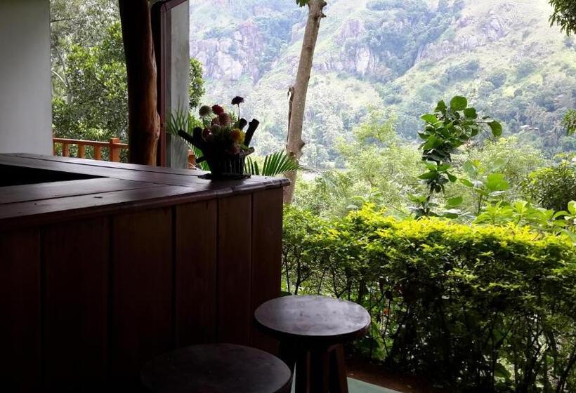Номер Deluxe, Raveena Guest House