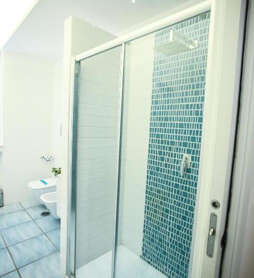 スタンダードトリプルルーム, Il Viaggiatore Gaeta Medievale B&b