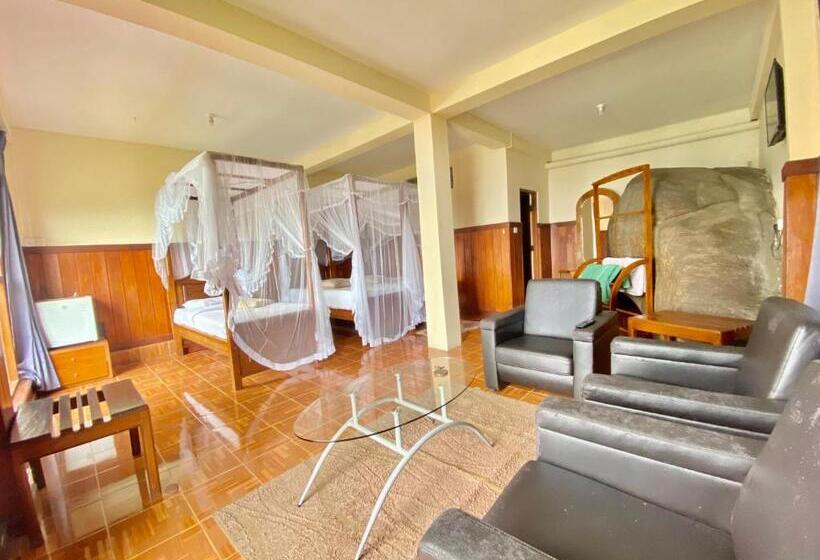 Трехместный Номер Deluxe, Srilak View Holiday Inn