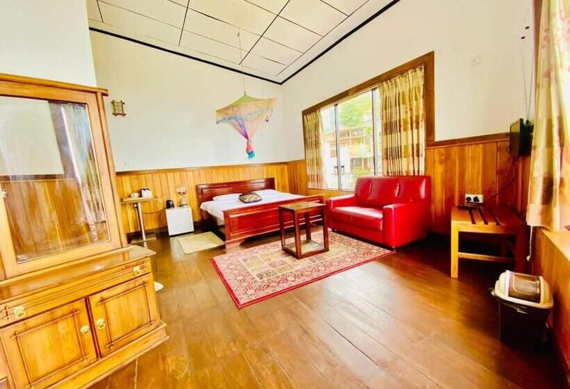 Номер Deluxe, Srilak View Holiday Inn