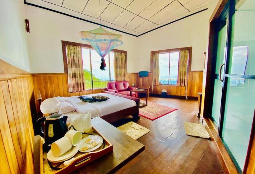 Номер Deluxe, Srilak View Holiday Inn
