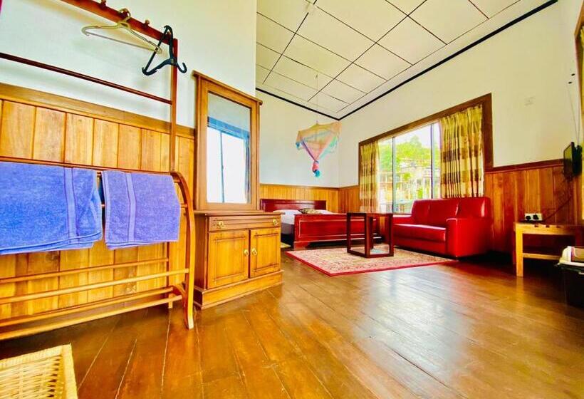 اتاق لوکس یک تخته, Srilak View Holiday Inn