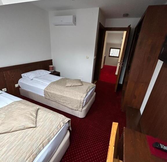 اتاق اکونومی, Garni Hotel Konak