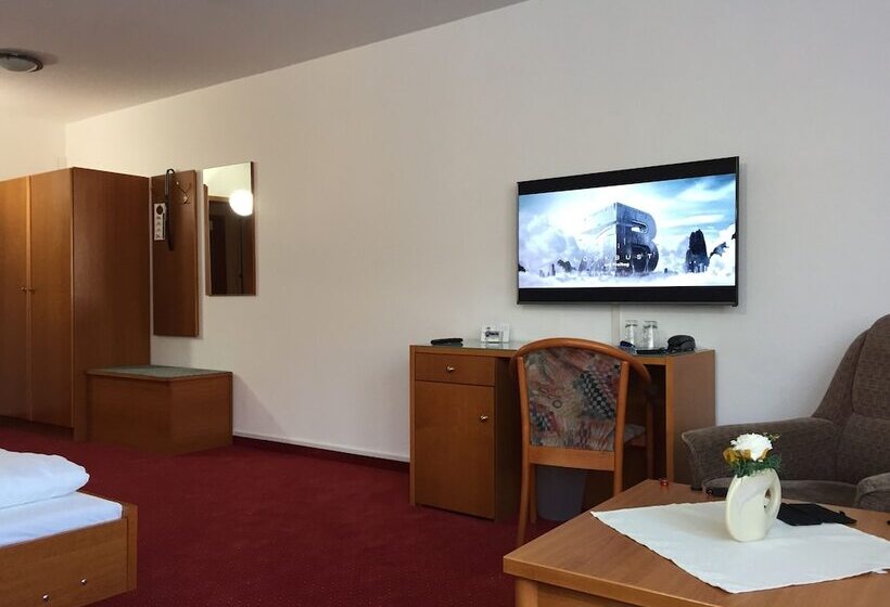 스위트, Gut Hotel Pommernhotel Barth