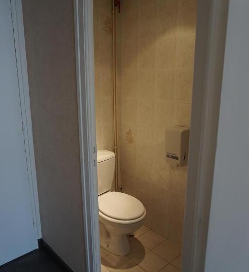 Номер Стандарт, Le Relais De La Place