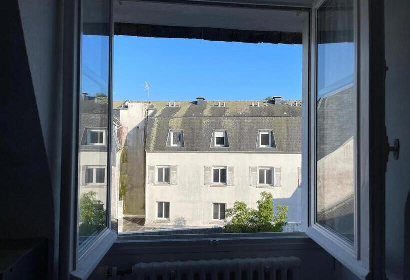 Номер Стандарт, Le Relais De La Place