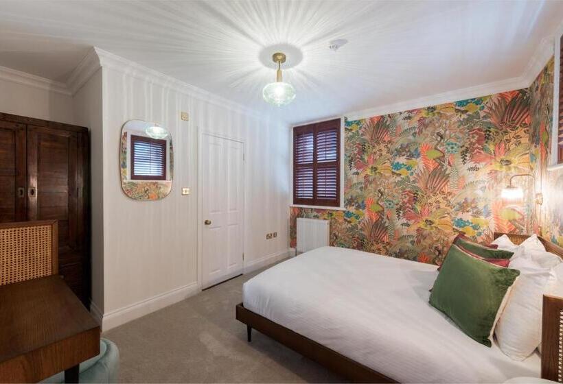 Номер Executive Кровать Кинг, The Clarence Boutique Rooms