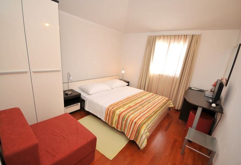 스탠다드 룸, Apartments & Rooms Villa Maslina