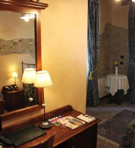 Номер Superior, Castello Montegiove