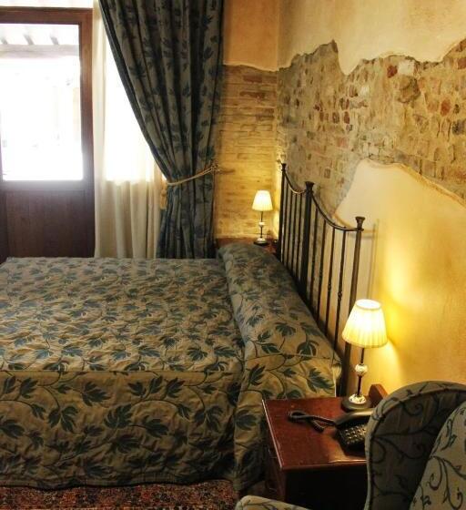 Номер Superior, Castello Montegiove