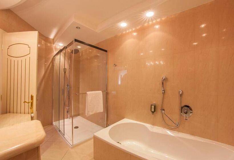 Номер Стандарт Трехместный, Cityhotel Goldener Adler B&b