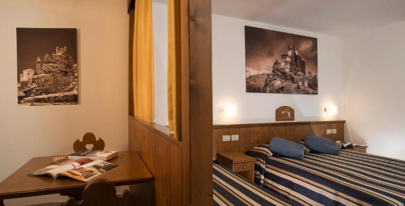 Номер Стандарт Трехместный, Residence Chateau
