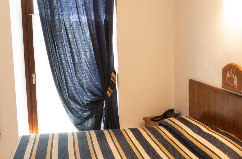 اتاق اکونومی, Residence Chateau