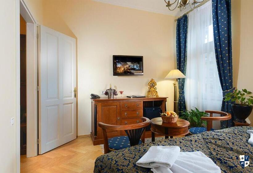 Quarto Superior, Salvator