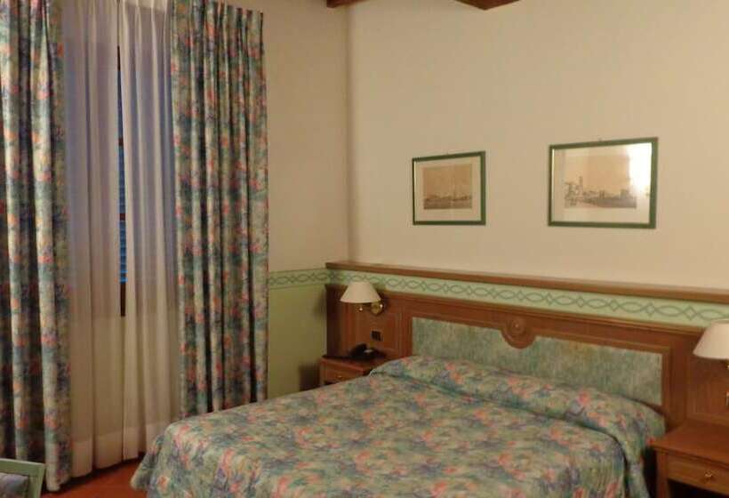 Quarto Estandar Individual, Villa Sonnino