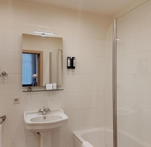 Полулюкс, La Lys Rooms & Suites