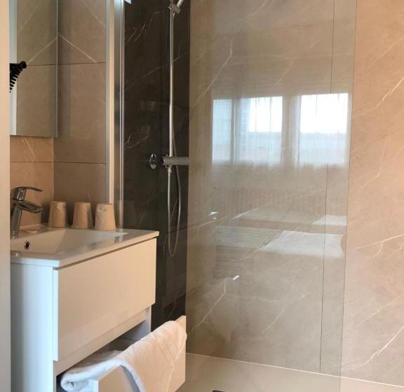 标准三人间, Cit Hotel Atlantis