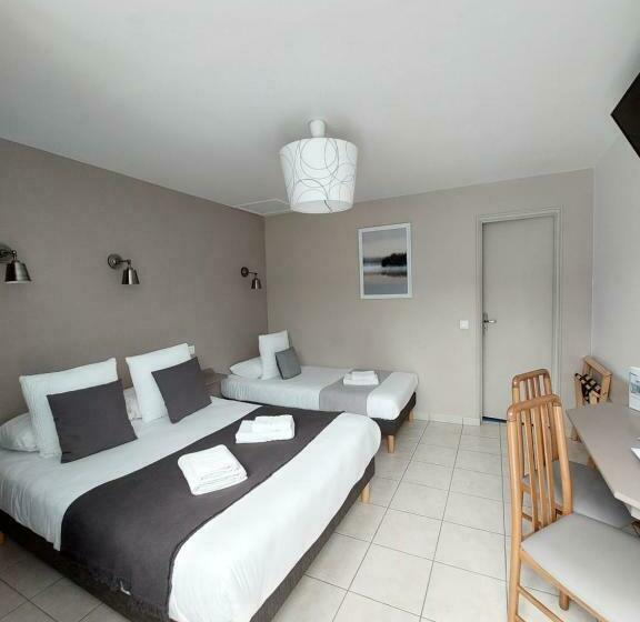 Трехместный Номер Комфорт, Logis Hôtel La Rosière