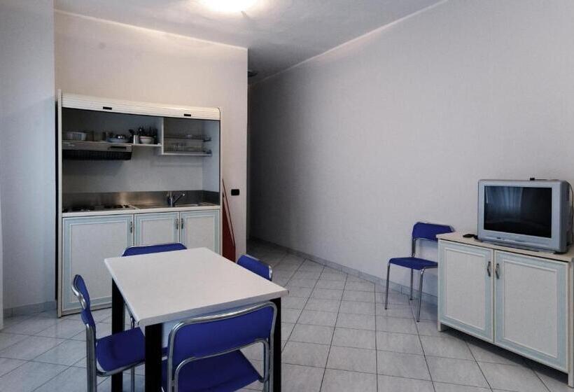 Номер Стандарт Трехместный, Residence Mediterraneo