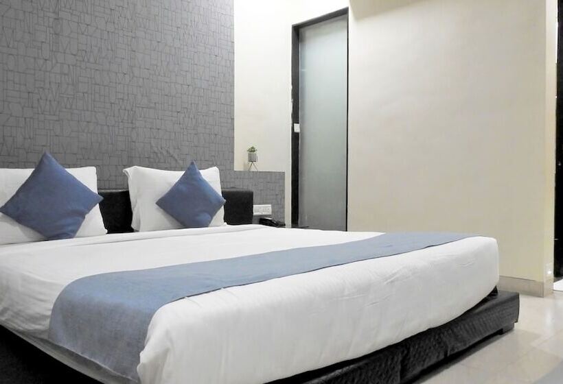 Deluxe Room, Sai Miracle