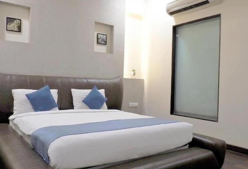 Deluxe Room, Sai Miracle