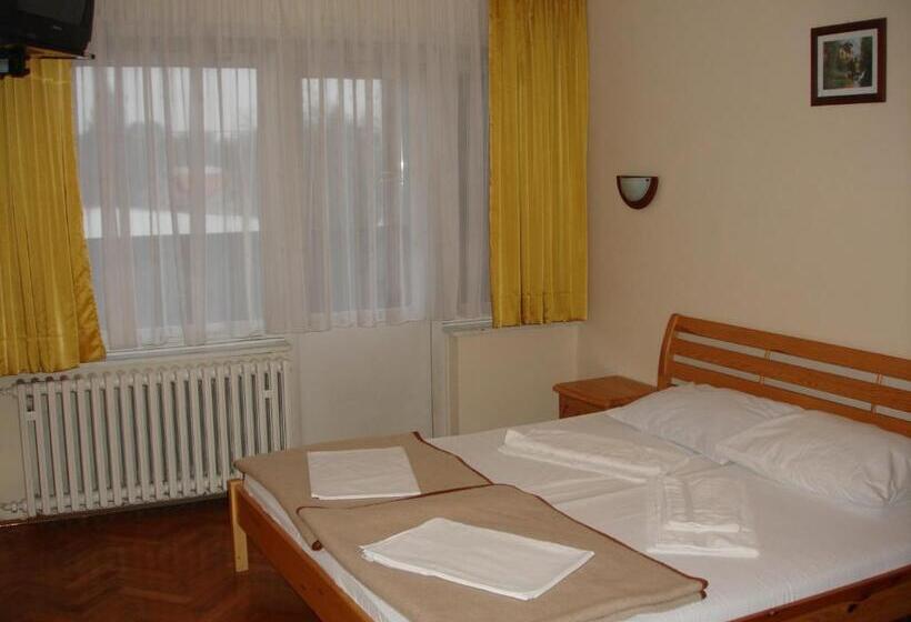 Четырехместный Номер Стандарт, Rooms Bijela Ruža