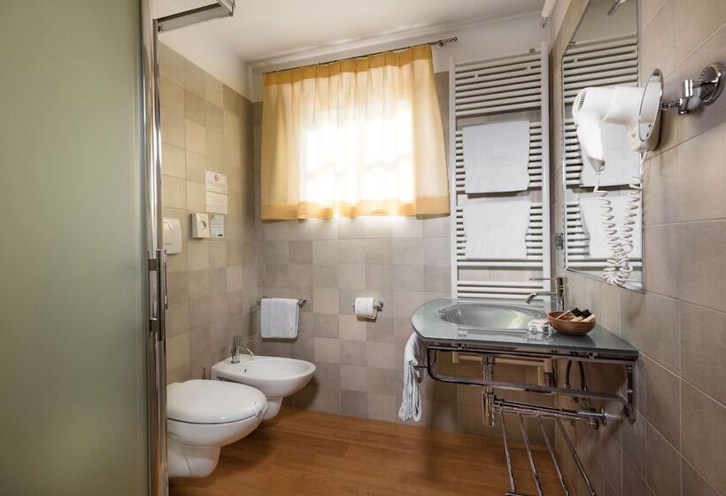 اتاق استاندارد, Romantic Charming Hotel Rancolin