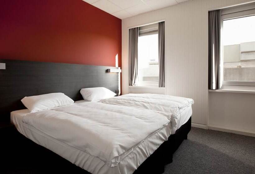 اتاق استاندارد, Antwerp Harbour