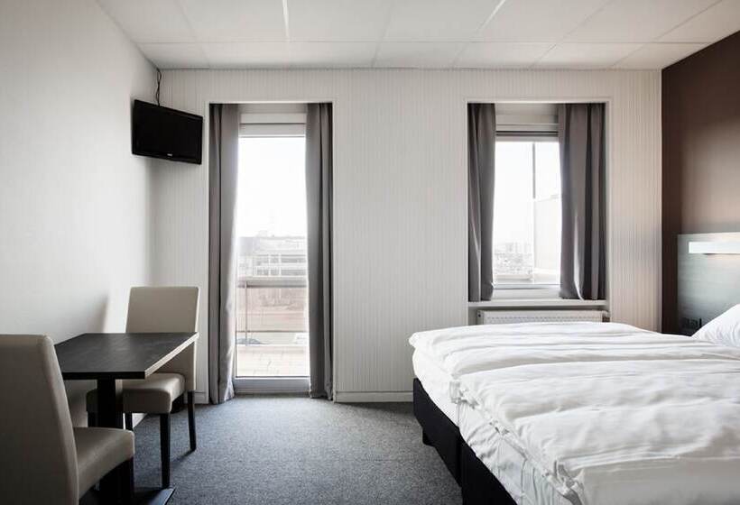 اتاق استاندارد با بالکن, Antwerp Harbour