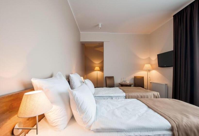 Quarto Estandar, Gem