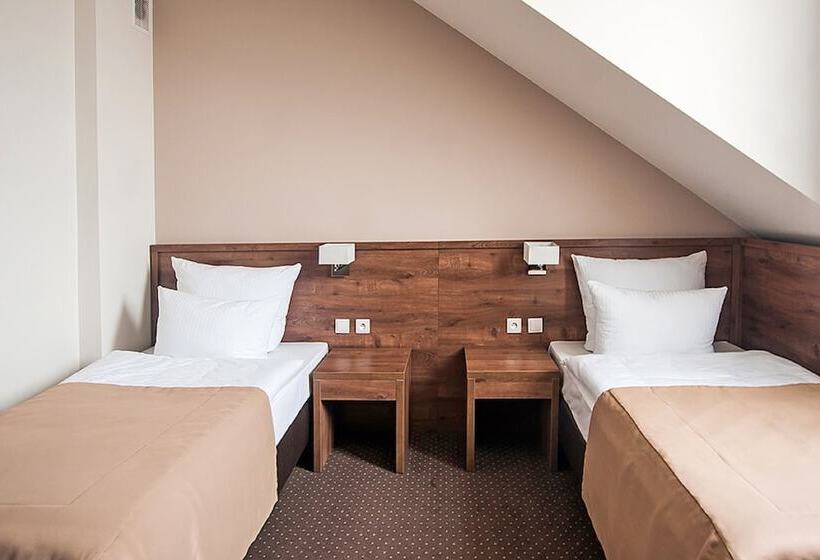 Quarto Estandar, Gem