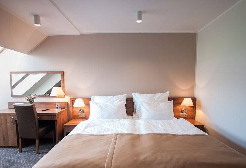 Quarto Estandar, Gem