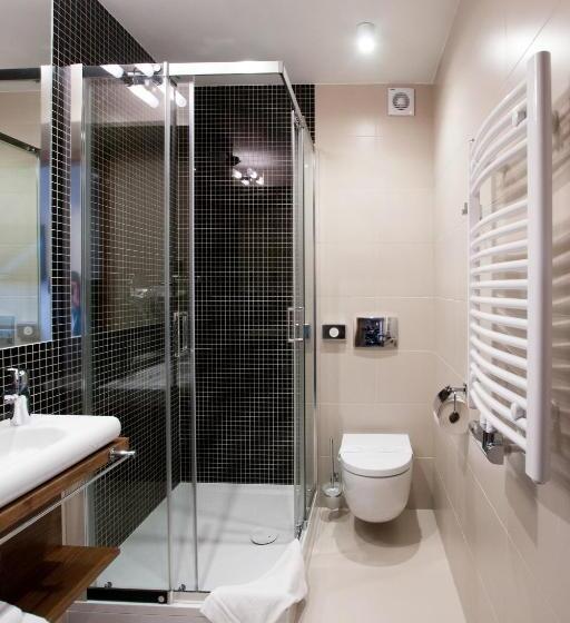 Quarto Estandar, Gem