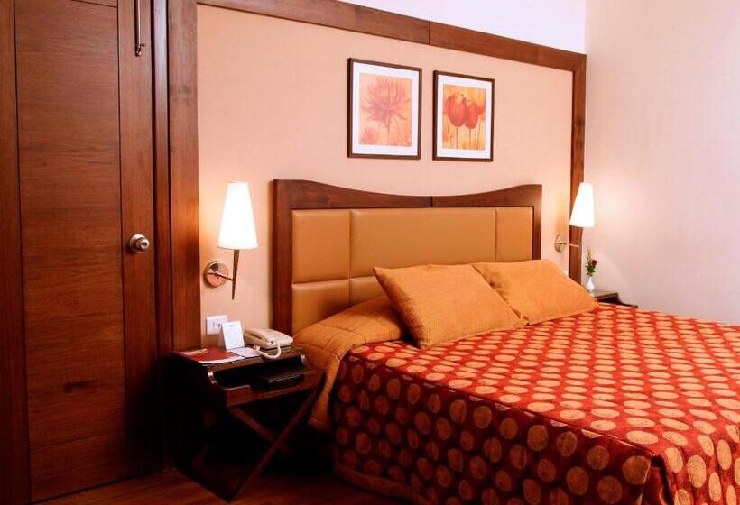 اتاق لوکس, The Retreat Hotel & Convention Centre