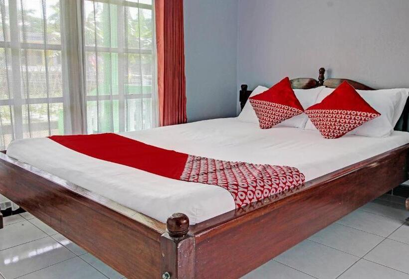 Номер Стандарт, Spot On 91214 Desa Wisata Pandean