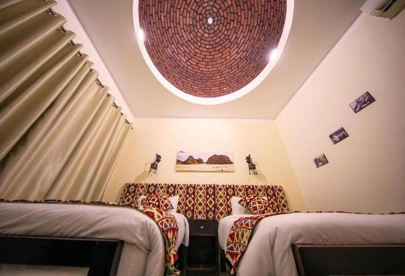 اتاق استاندارد با بالکن و چشم‌انداز دریا, The Bedouin Moon