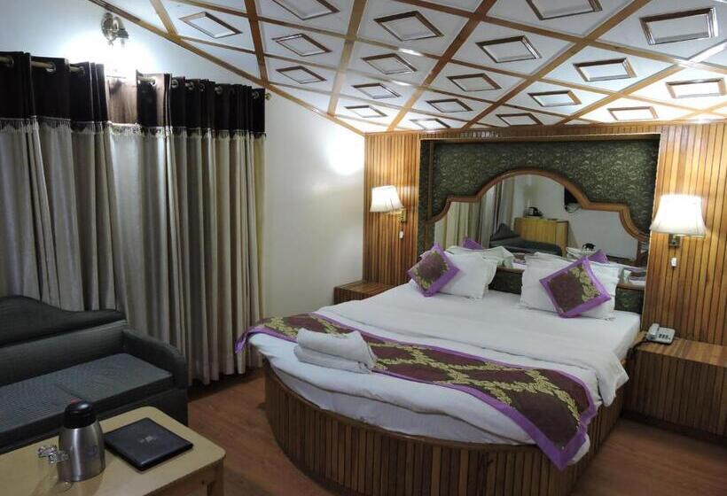 Номер Deluxe, Chaman Palace