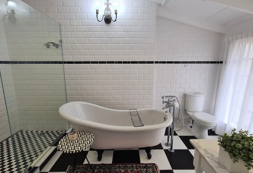 디럭스 룸, Hathaway Guest House