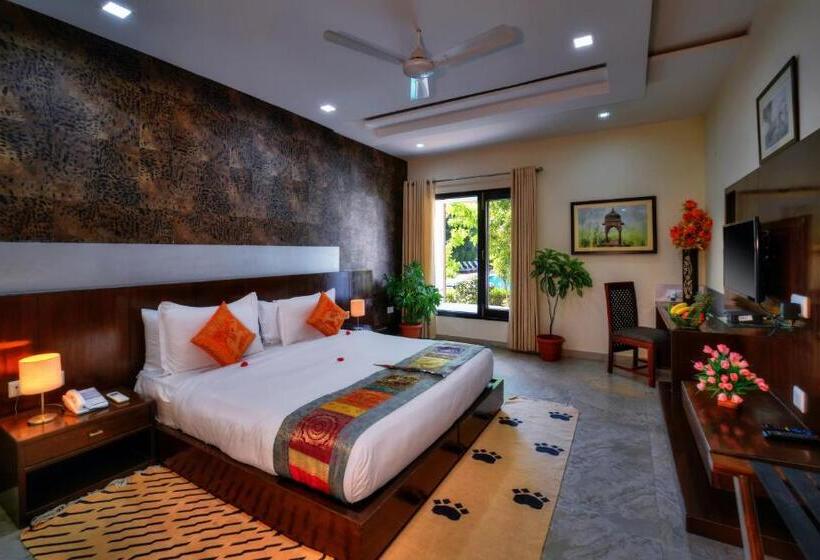 プールの見えるスーペリアルーム, Spree Jungle Vilas Resort Ranthambore