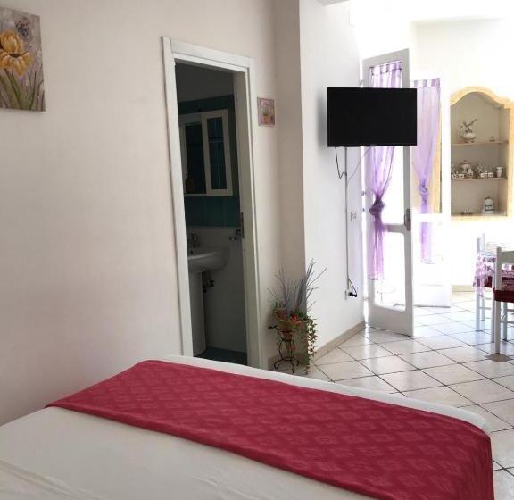 Апартаменты 2 Спальни, Castellabatecoast