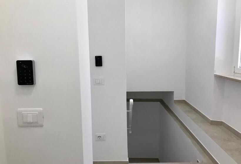 اتاق لوکس با بالکن, Fonte D Olio Conero Relais