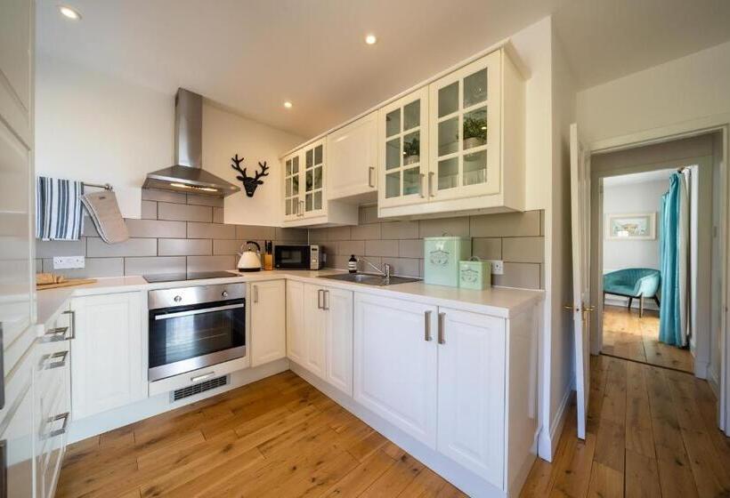 منزل غرفة نوم واحدة, Nether Glenny Farm