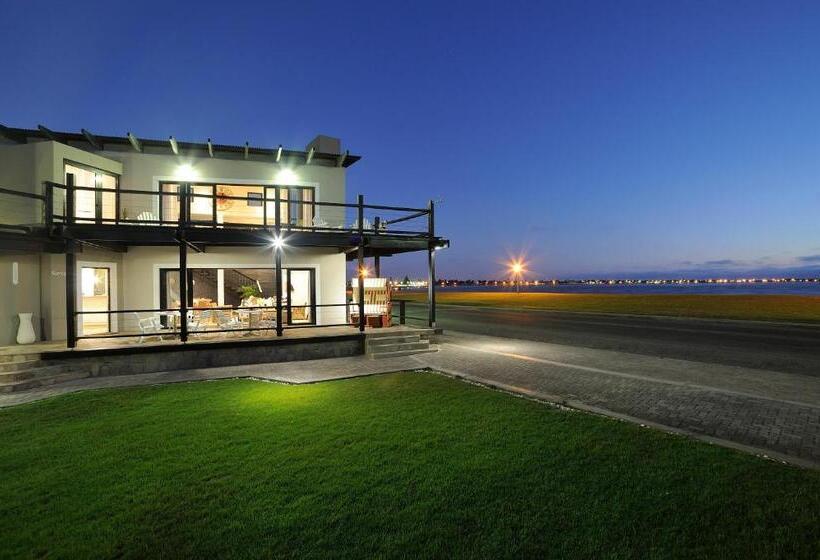 اتاق استاندارد, Oyster Box Guesthouse