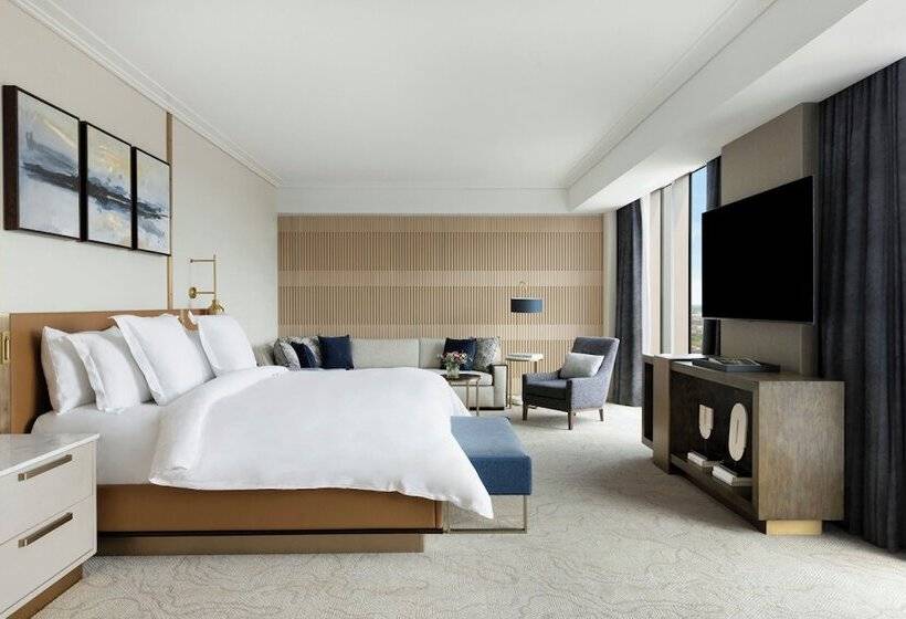 이그제큐티브 스위트, Four Seasons Hotel Minneapolis