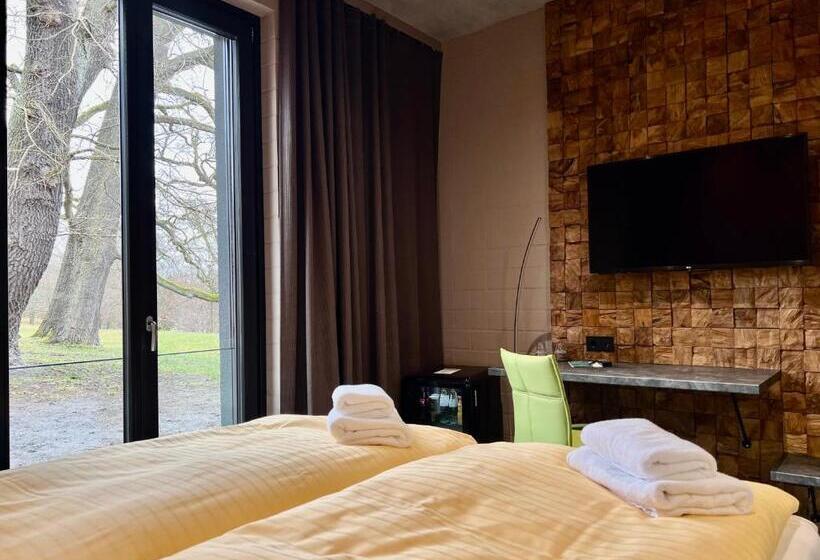 Quarto Estandar Vista Lago, Zweirad Hotel Lenne