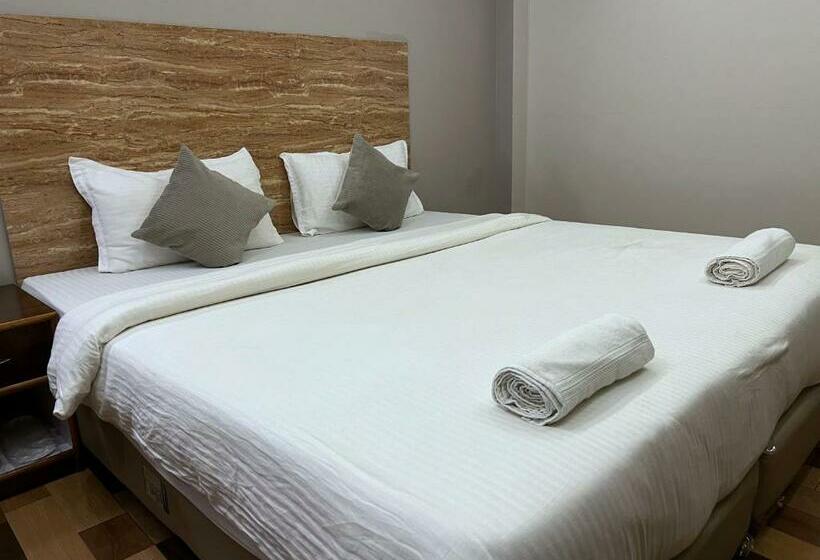 Номер Стандарт, The Phoenix Residency
