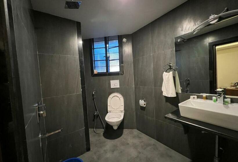 Номер Стандарт, The Phoenix Residency