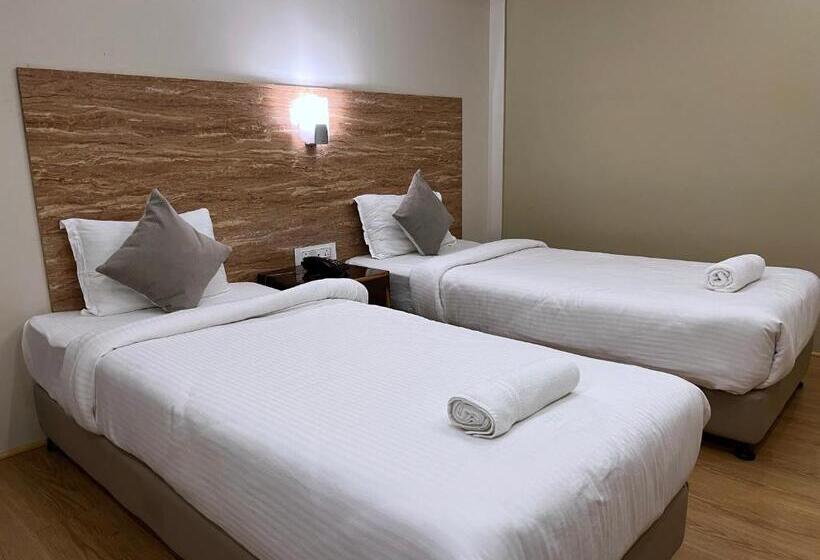 Номер Deluxe, The Phoenix Residency